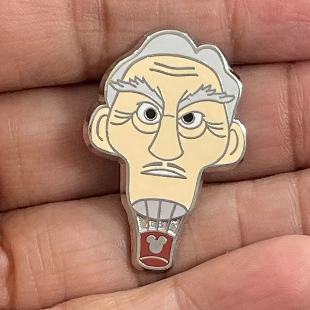 Disney Charles Muntz Trading Pin Up Pixar Villain Hot Air Balloon Jewelry Brooch